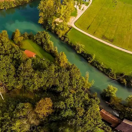 Lejlighed Lahinja & Kolpa River