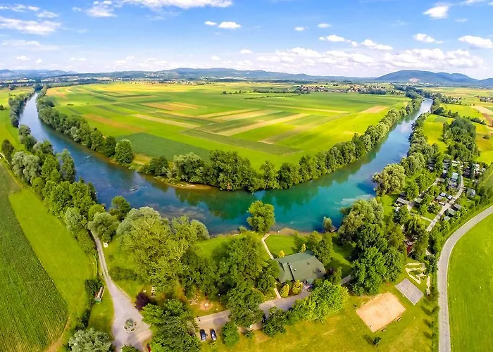 Lahinja & Kolpa River Apartment *